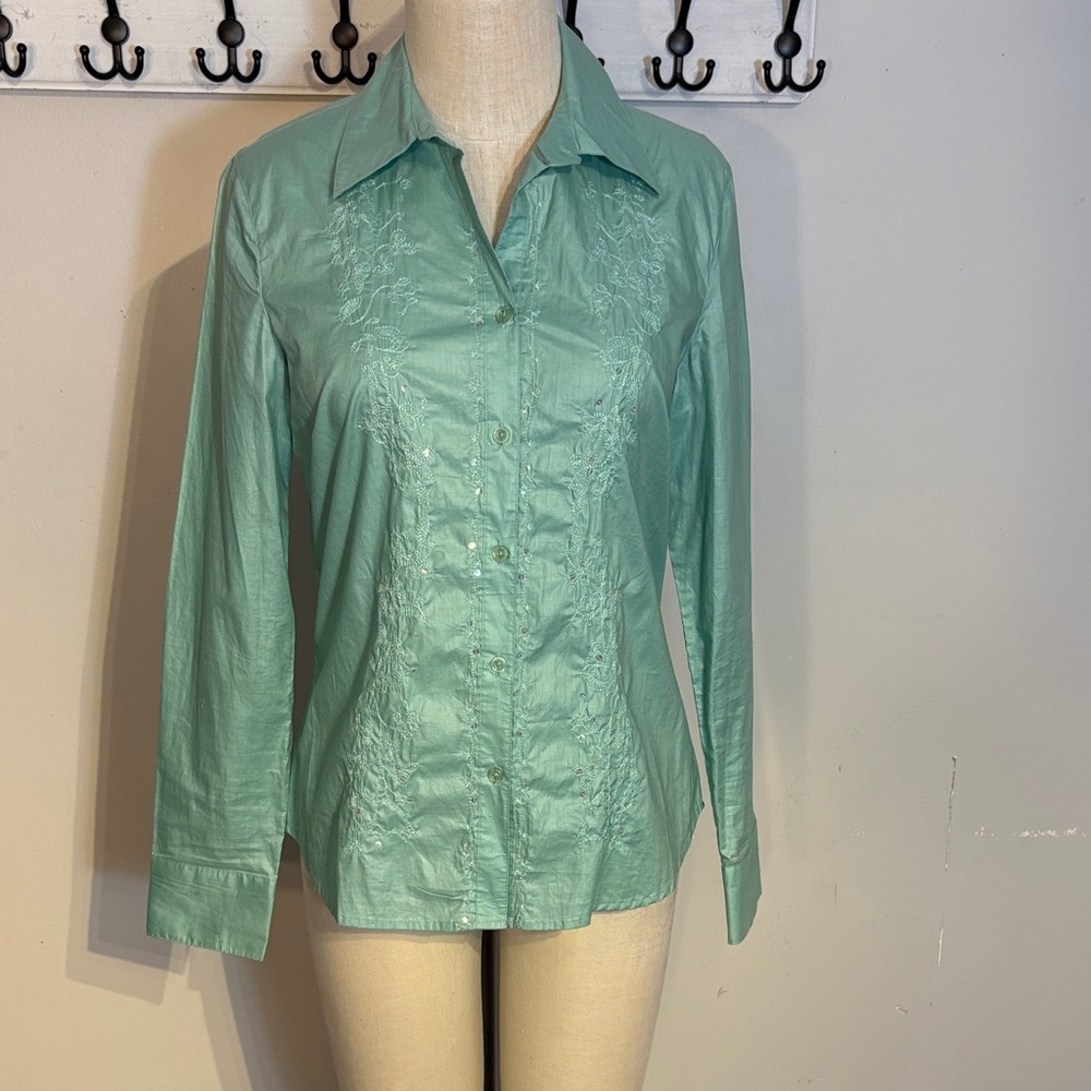 Denver Hayes Light Green Button-Down Shirt Size Medium